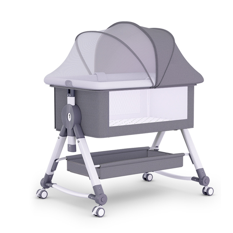 Cheap Baby Bed Crib Cot Adjustable Wheels Shaking Table Kid′s Crib Bedroom Furniture